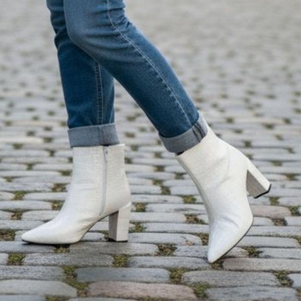 NEW- Boohoo White heeled boots